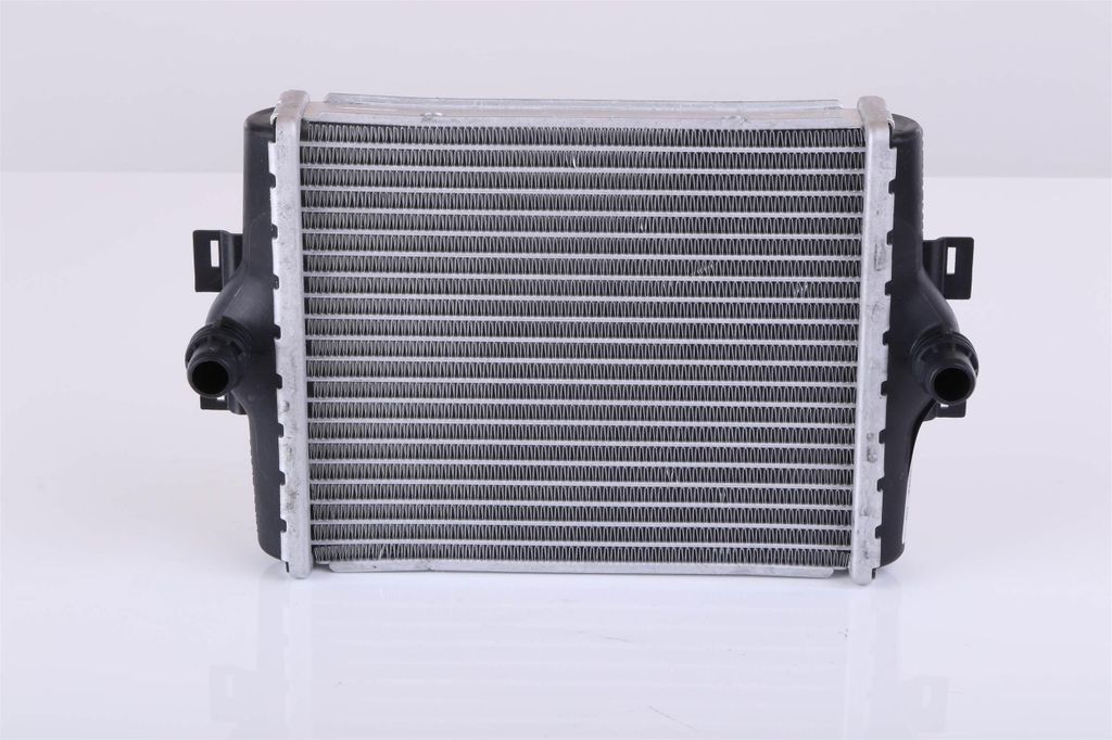 NISSENS 606270 Kühler Wasserkühler Motorkühler für BMW 3 Touring (F31) 3 Limousine (F30, F80) 4 Gran Coupe (F36) 3 GT (F34) 4 Coupe (F32, F82) ...