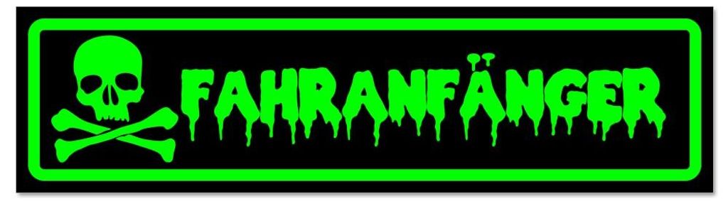 Kiwistar - Autoaufkleber - Grün - Schwarz - 30 x 8 cm - Fahranfänger Totenkopf - Hinweis Aufkleber Sticker für Auto, Kfz, Fahrrad, PKW, LKW