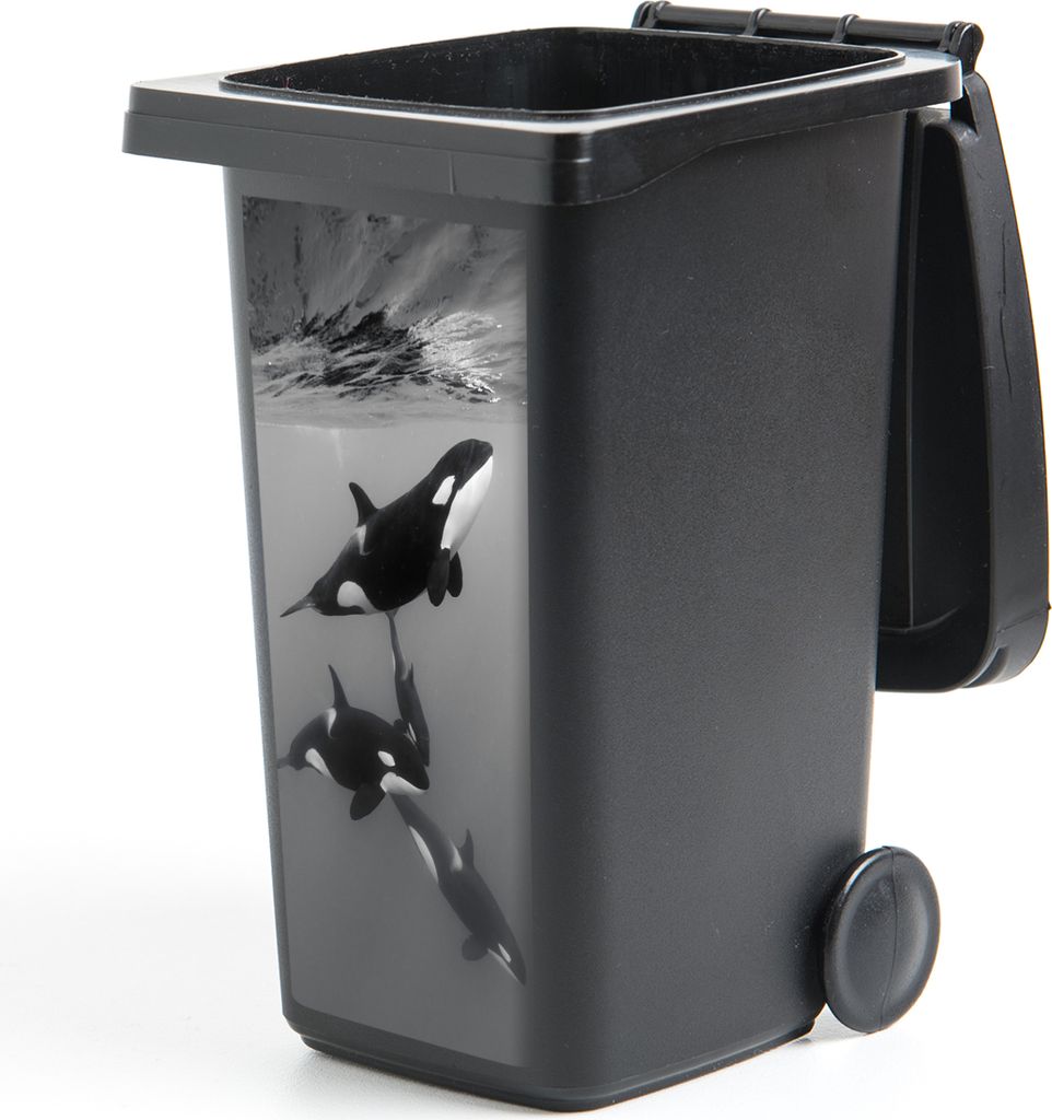MuchoWow Mülltonnenaufkleber Orca - Wasser - Schwarz - Weiß 44x98 cm - Containeraufkleber - Aufkleber - Mülltonnen-Aufkleber