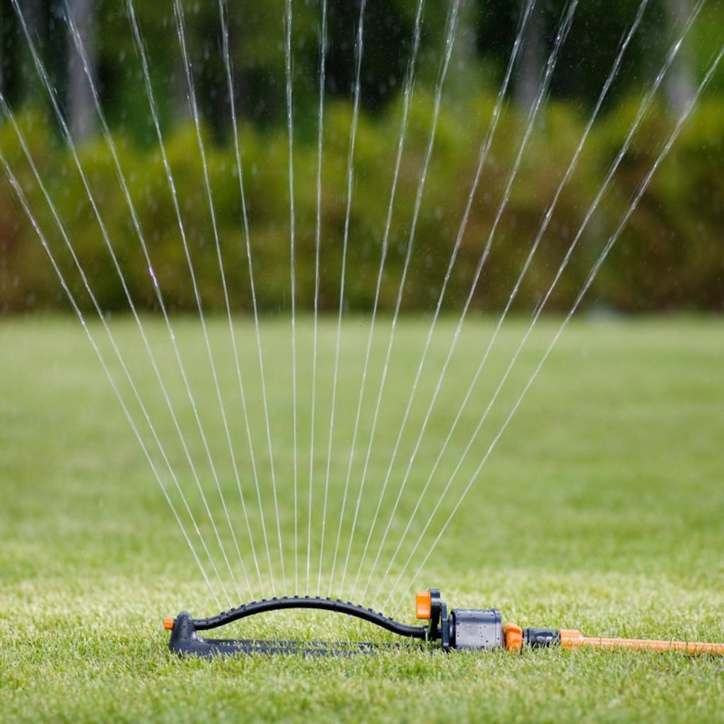 Fiskars Oscilujúce Zavlažovač S Kovovou Základňou 1023660 Obrázok produktu 
