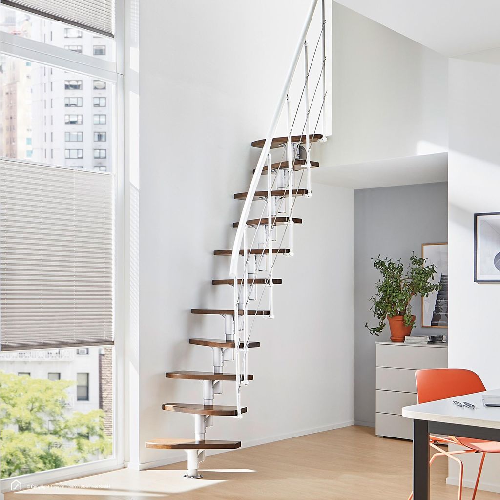 Mittelholmtreppe Intercon Alpha | Raumspartreppe mit 11 Stufen | Metallfarbe: Polar-Weiß | Stufendesign: Buche dunkel