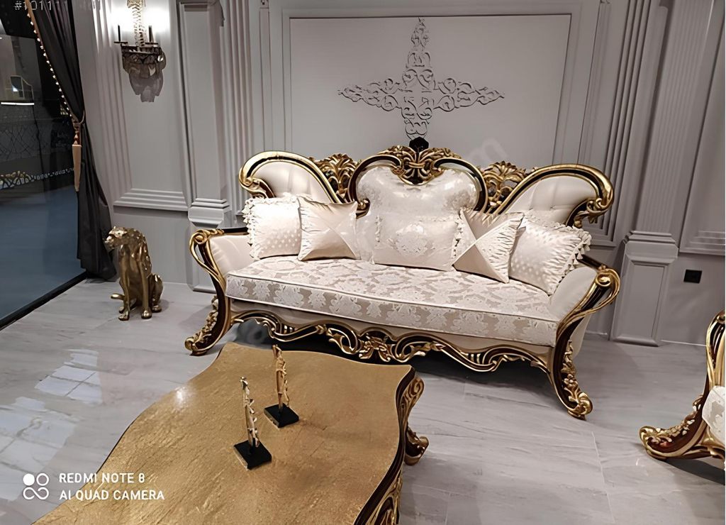 Wohnzimmer Sofa Couch Möbel Klassische Einrichtung 3 Sitzer Couchen