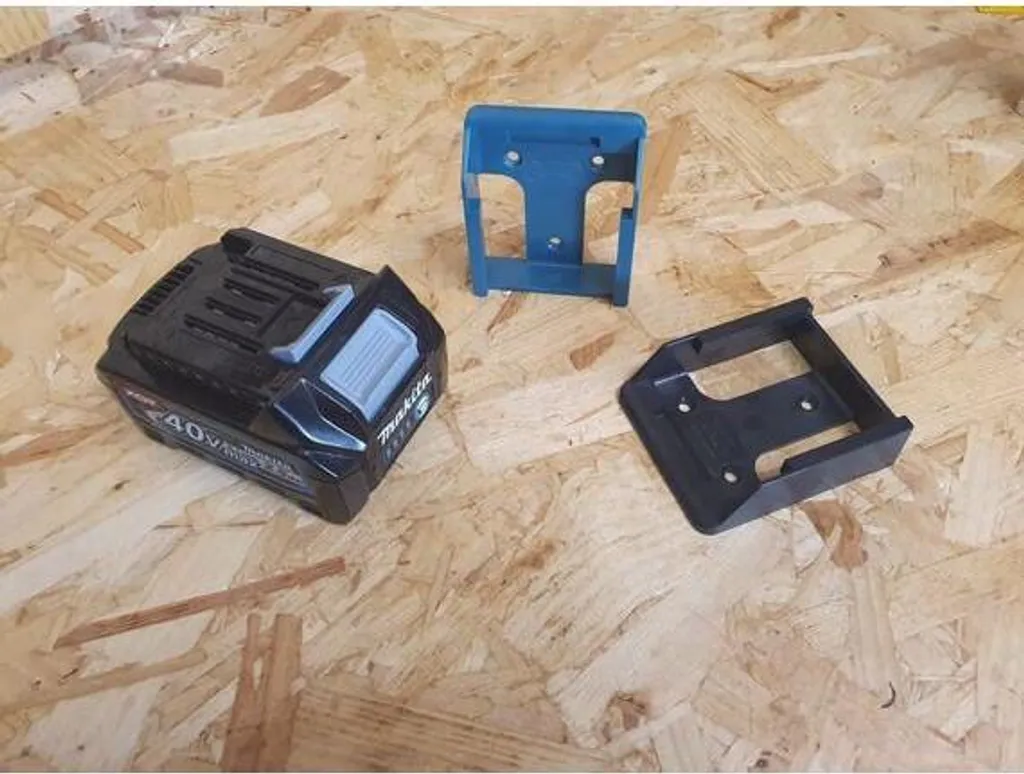 Support de Fixation Batterie Makita 40V XGT pour Atelier et Camionnette Bleu