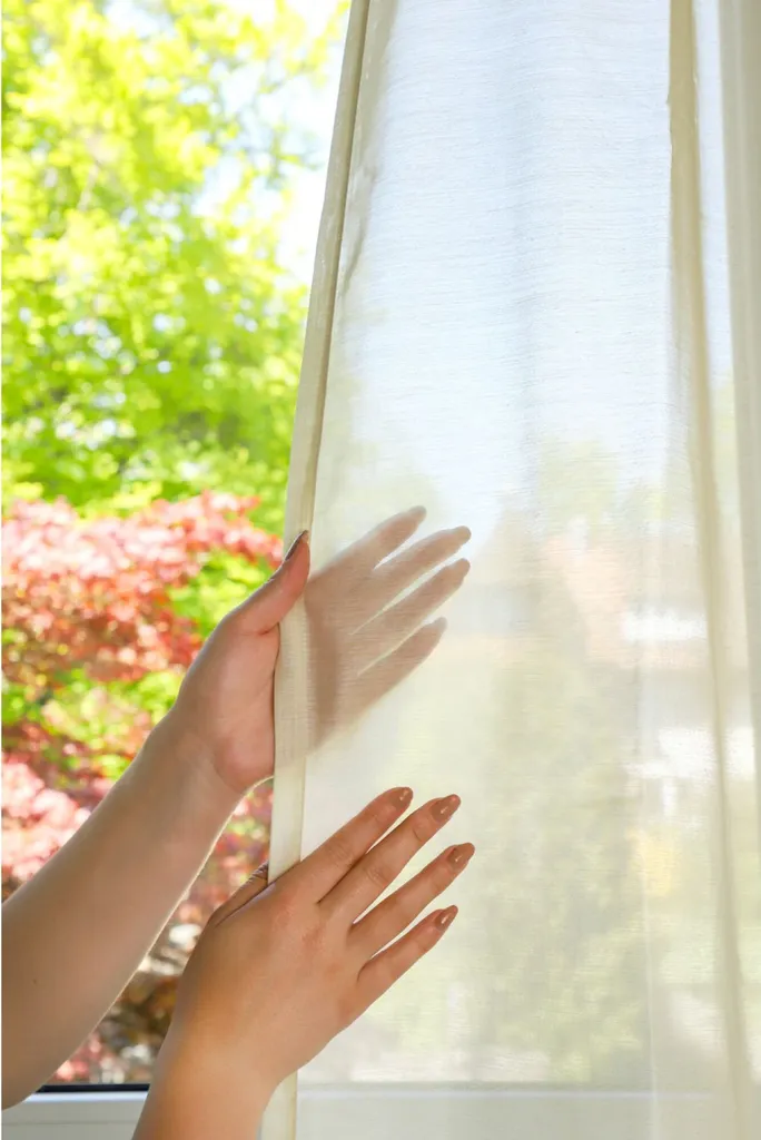 Rideau à œillets transparent SOLID Beige 140x250 cm SCHÖNER WOHNEN - 3