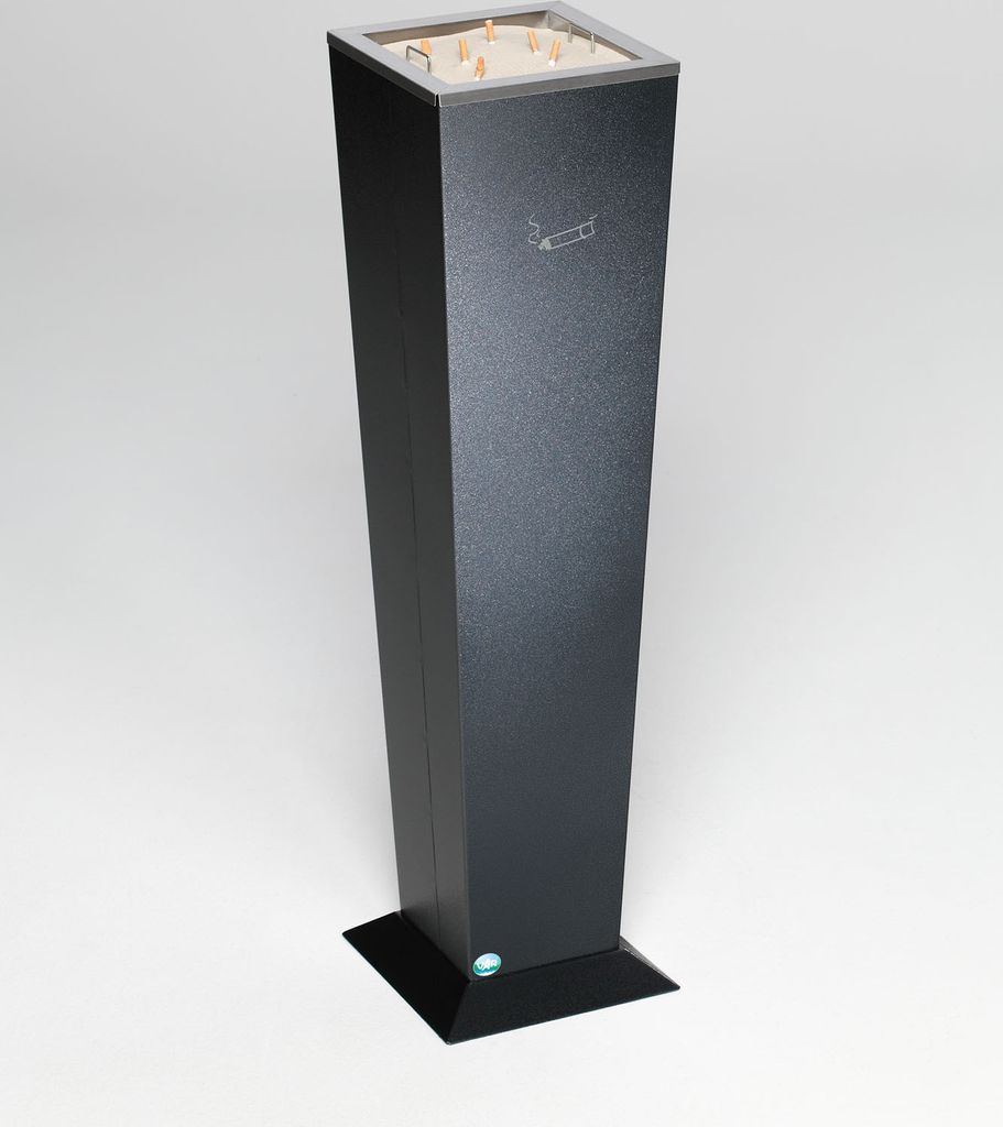 Dekorativer Ascher in Pyramidenstumpfform | Aschereinsatz | HxBxT 110x31x31cm | Verzinkter Stahl | Grau