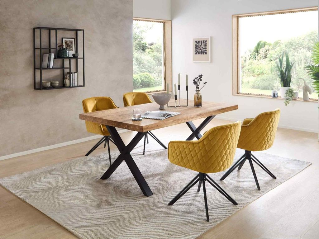 Essgruppe CAPRI-X Esstisch Eiche massiv geölt, 4 Stühle in gold