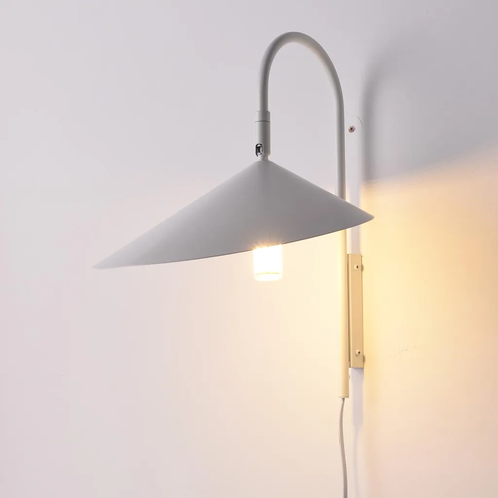 Applique murale blanche LOTO style nordique wabi-sabi culot E27 design