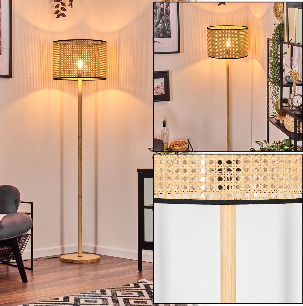Casalina Stehlampe mit Holzfuß und Schirm aus Rattan/Wienergeflecht