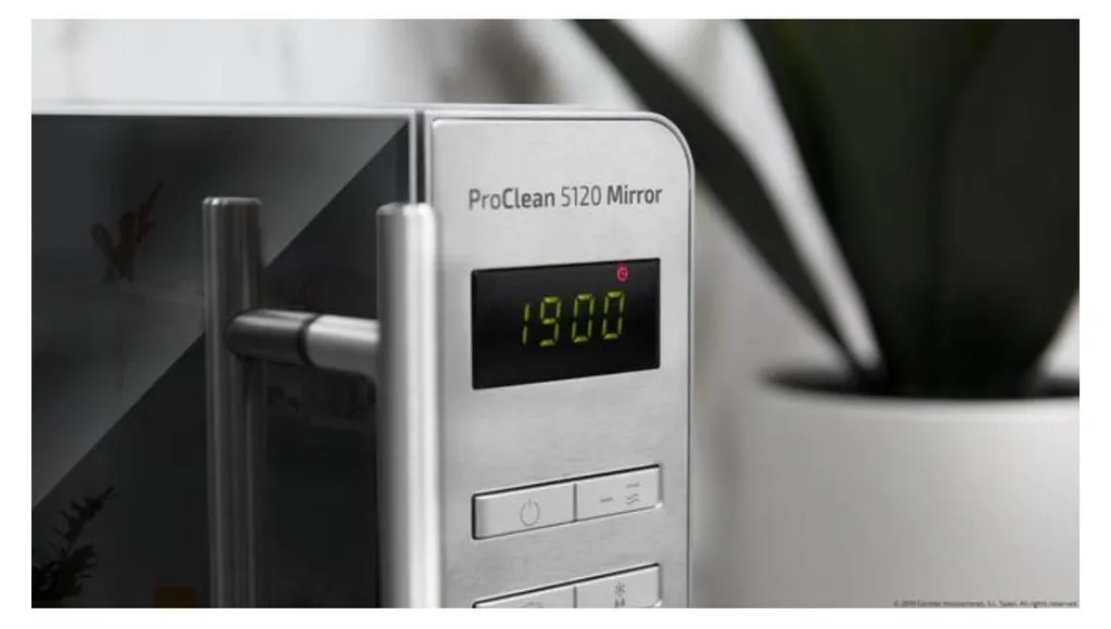 Petit Micro-ondes 700W avec Grill et Écran Digital Cecotec Modèle 01533 - 11