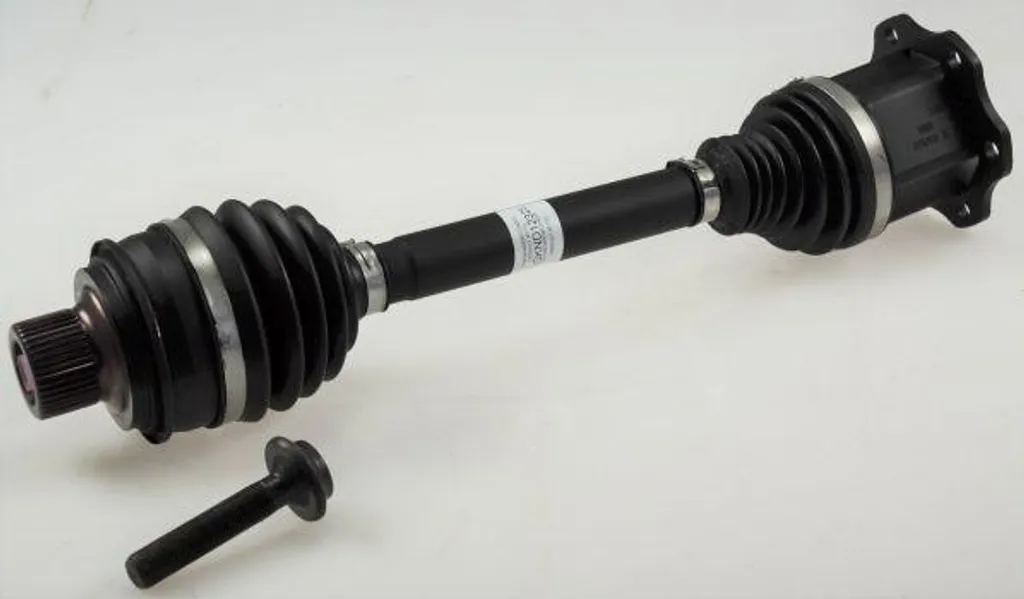 Remplacer l'arbre de transmission Audi Q5 avec la pièce SPIDAN GKND12325