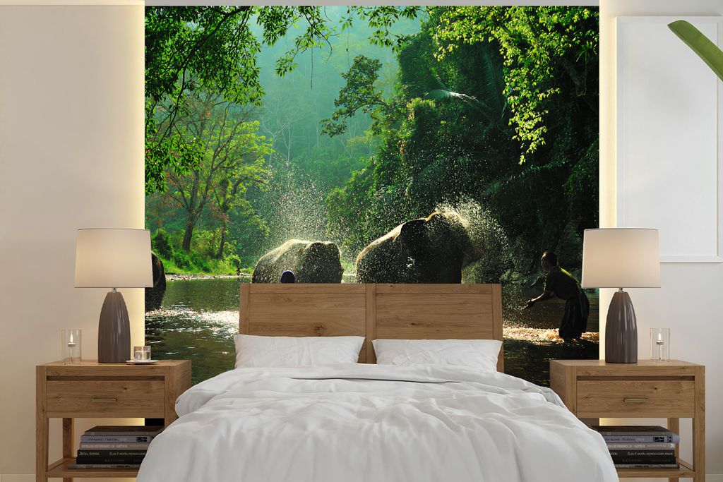 MuchoWow Fototapete für Wohnzimmer oder Schlafzimmer Wandtapete Vinyl Motivtapete Elefanten mit ihren Trainern in einem Fluss - 220x220 cm - Tap...