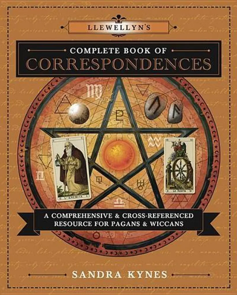 Guide complet des correspondances ésotériques : 500 pages de savoir