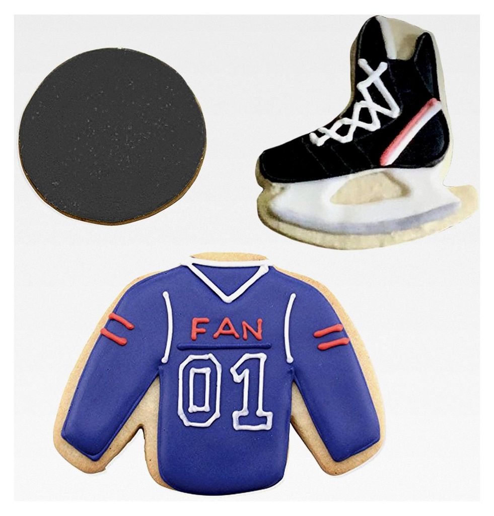 Ausstechformen Eishockey mit Rezeptheft, Jersey, Hockeyschlittschuh und Puck, 3-teilig