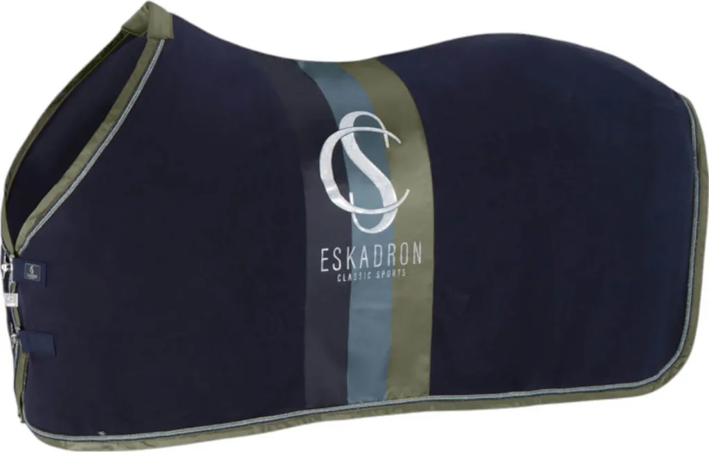 Offerta Eskadron Coperta Pile FS25 Navy 135cm - Solo per Veri Intenditori