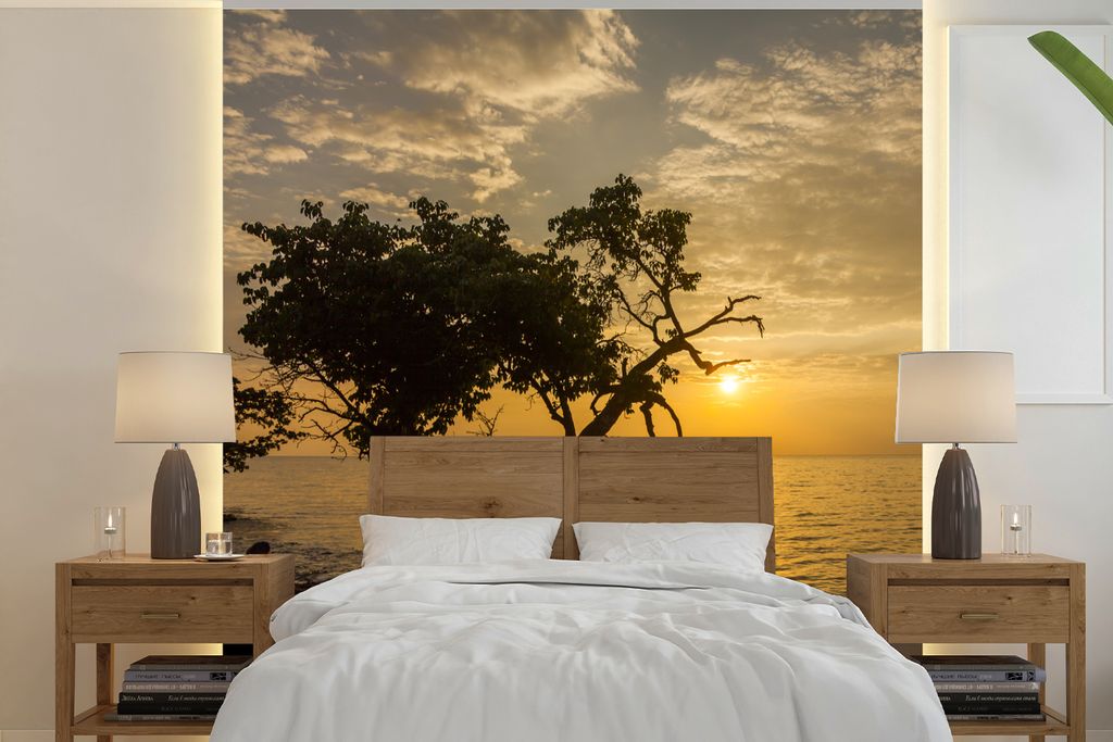 MuchoWow Fototapete für Wohnzimmer oder Schlafzimmer Wandtapete Vinyl Motivtapete Die Sonne geht am Horizont von Ko Chang unter - 280x280 cm - H...
