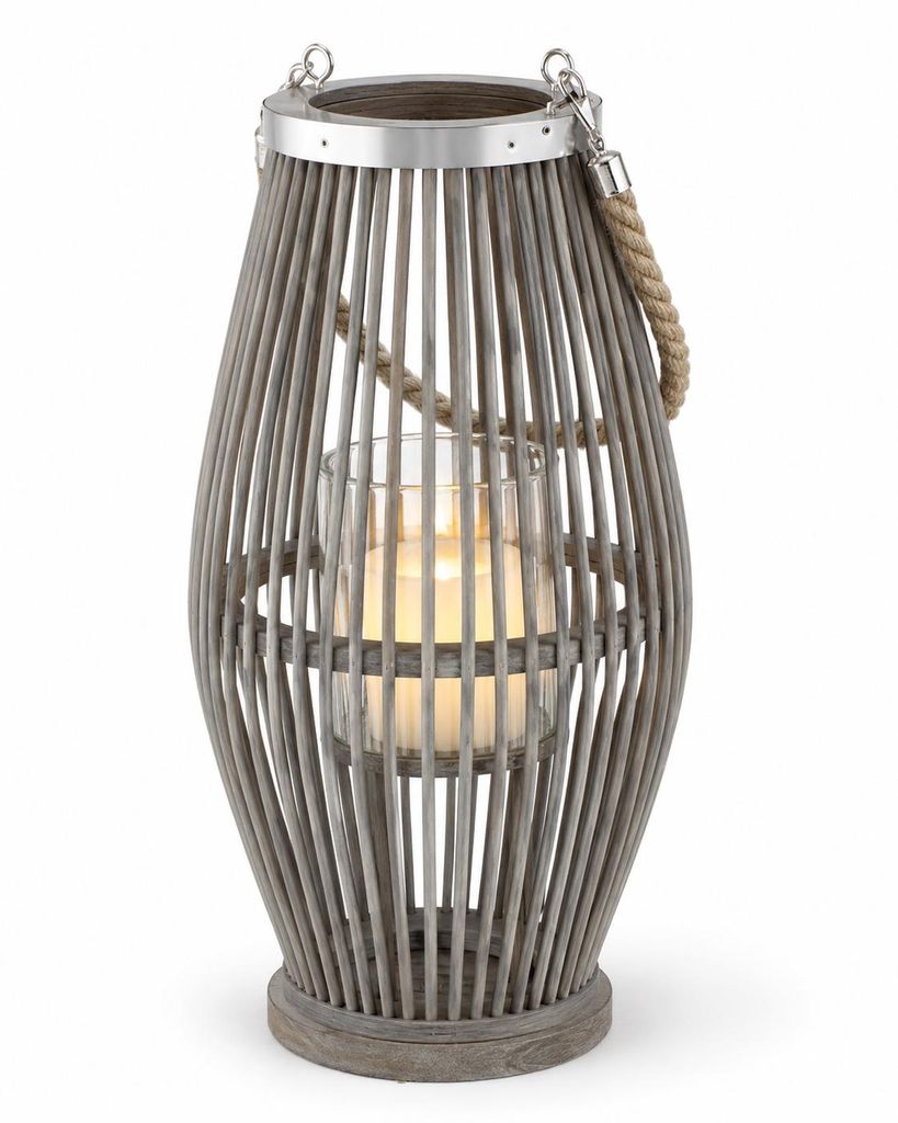 Lampa ogrodowa z bambusa z uchwytem i szklanym cylindrem, Zdjęcie produktu  Obraz wygenerowany przez AI
