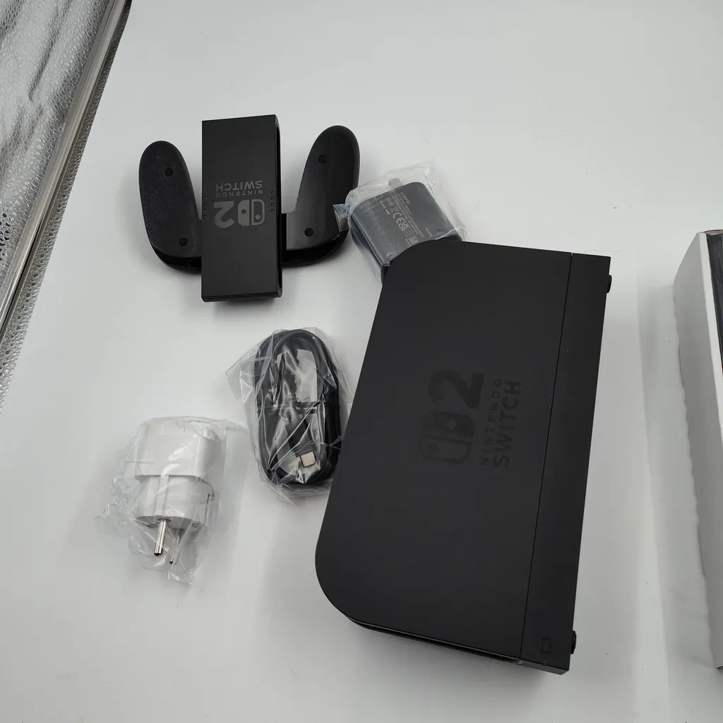 Nintendo Switch 2 Rouge avec Prise EU 220V - Écran HD et Performance Fluide - 54