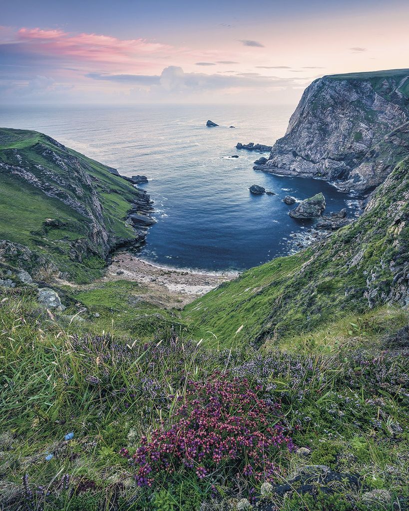 Sanders & Sanders Fototapete Landschaft Blau und Grün 200 x 250 cm