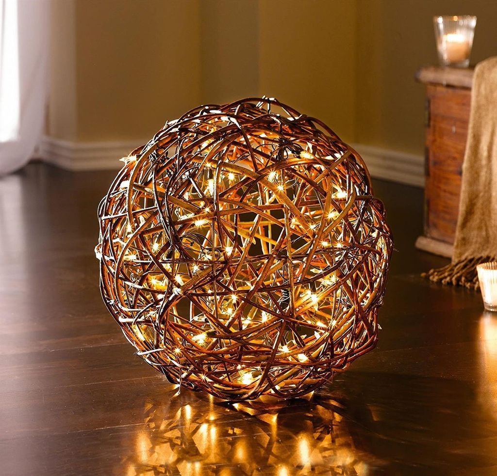 Dekokugel "Lichterzauber" aus Weide mit 50 LED Lichtern Produktbild 