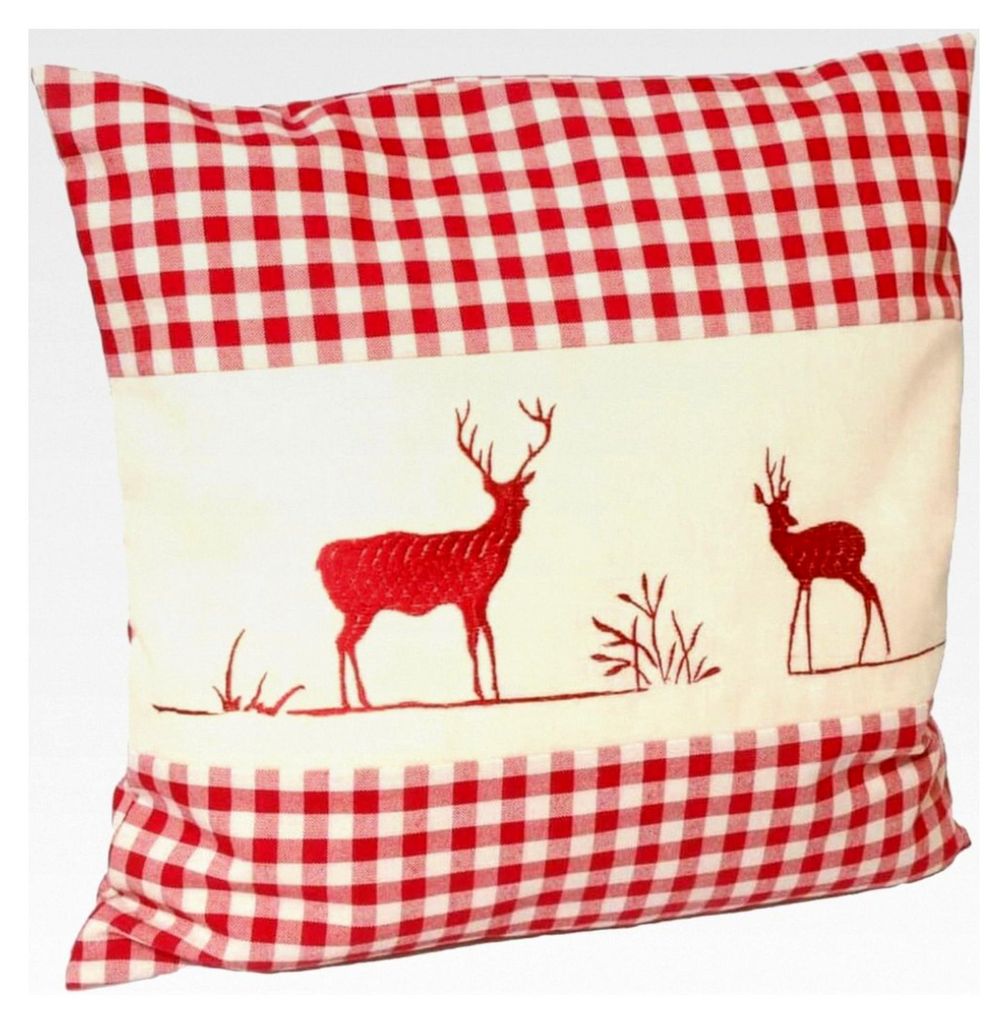 Zirbenkissen Hirsch rot kariert, gefüllt mit Zirbenspänen aus Zirbenholz, 40x40 cm