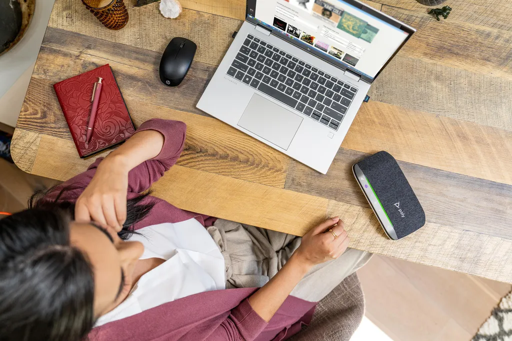 Poly Sync 20+ USB-C Kit Mains Libres Microsoft Teams pour PC et Mobile - 4