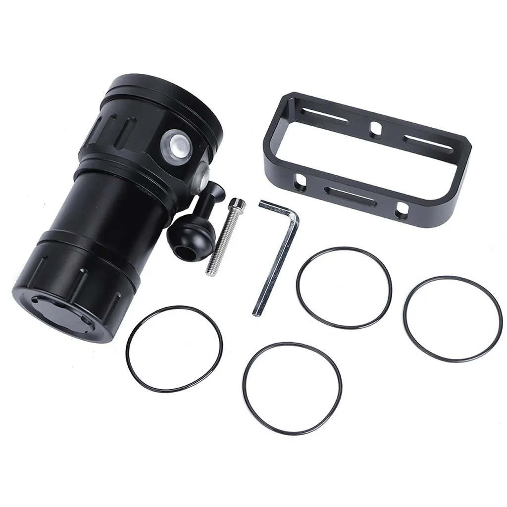 Projecteur IPX8 18000lm avec faisceau longue portée 500m étanche