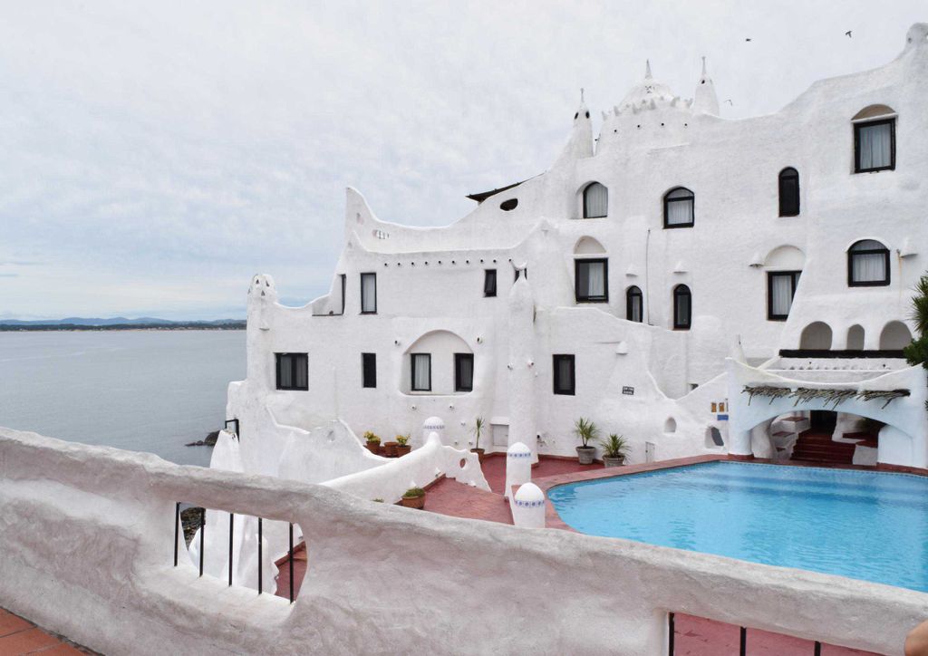 hansepuzzle 13444 - Punta Ballena Puzzle, 260 Teile, Orte, 41,0 x 28,0cm mit hochwertiger Aufbewahrung, Kartonbox und wiederverschließbarem Beutel