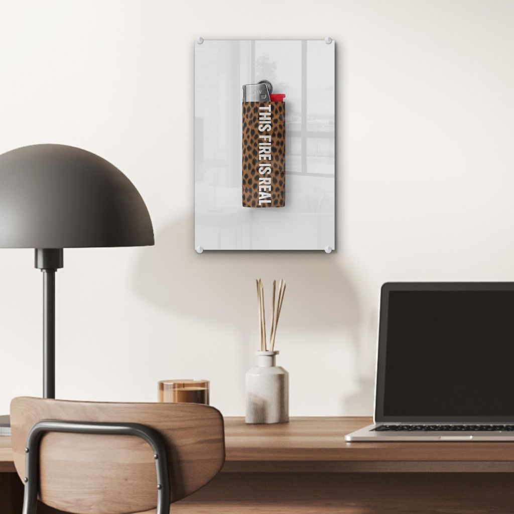 MuchoWow Glasbilder - Bilder auf Wandbild - Foto auf Glas Feuerzeug - Zitat - Panther Druck 20x30 cm Wanddekoration aus Glas - Acrylglasbild - Acry...