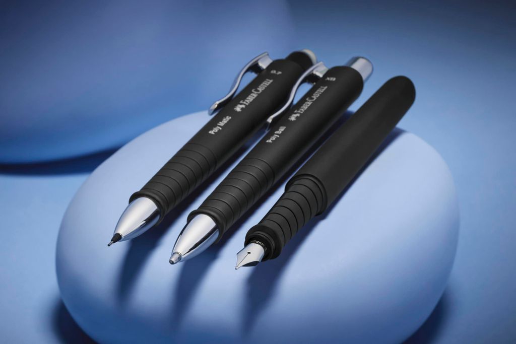Stylo plume POLY PEN FABER-CASTELL noir F Image du produit 