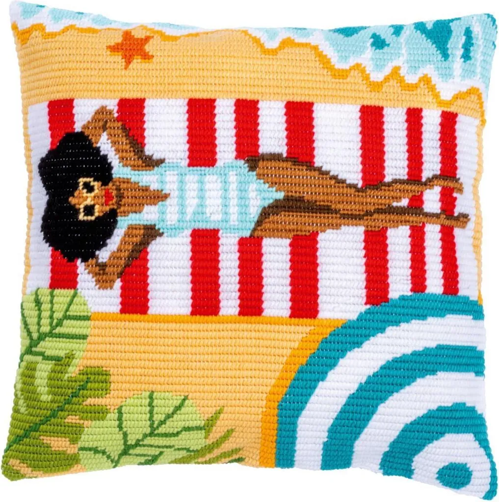Coussin à broder soi-même décor mer 40x40cm, canevas point de croix