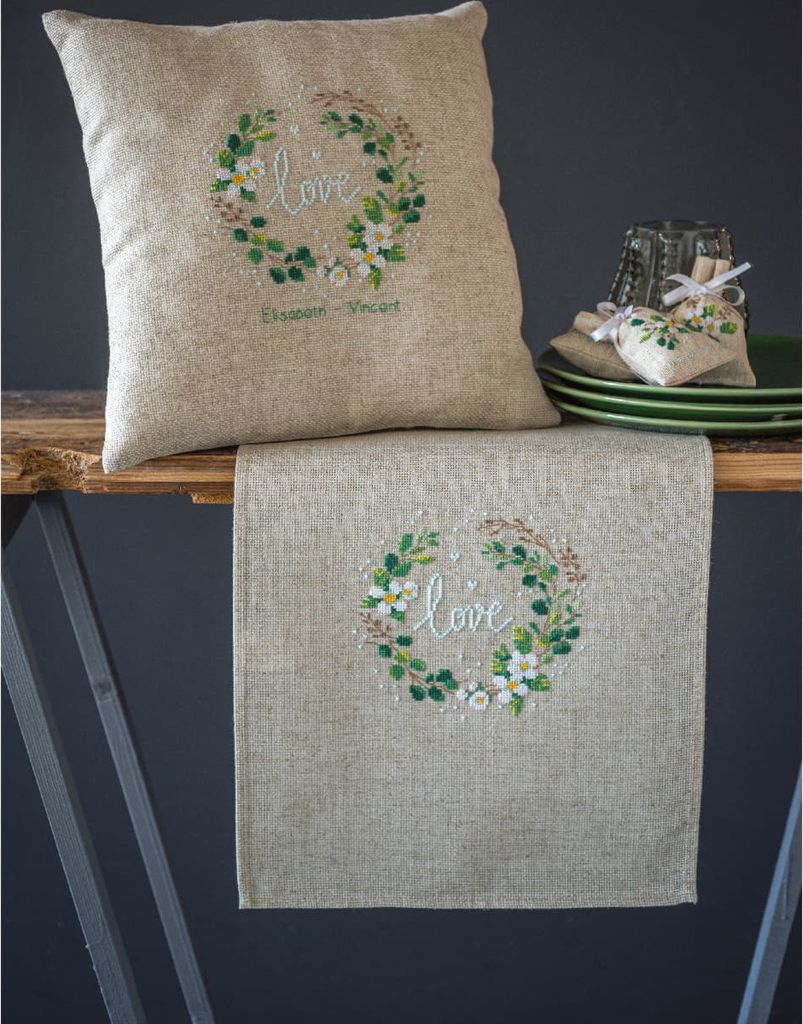 Vervaco Kreuzstichkissen mit Kissenrücken "Liebe", Zählmuster, 35x35cm