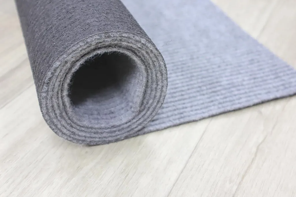 Tapis Quick Step gris 140x200 cm : anti-poussière et facile à laver