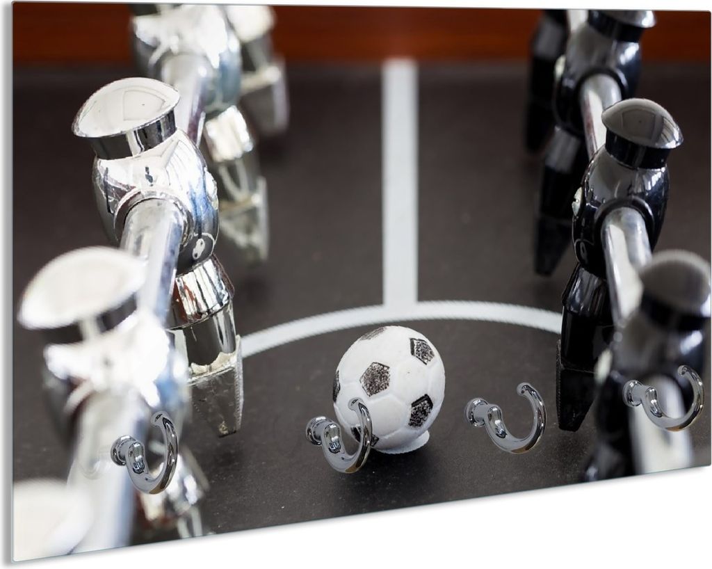 Wallario Handtuchhalter aus Glas, Motiv: Kicker-Tisch in Nahaufnahme - Ball in der Mitte, 30 x 20 cm mit 4 Haken