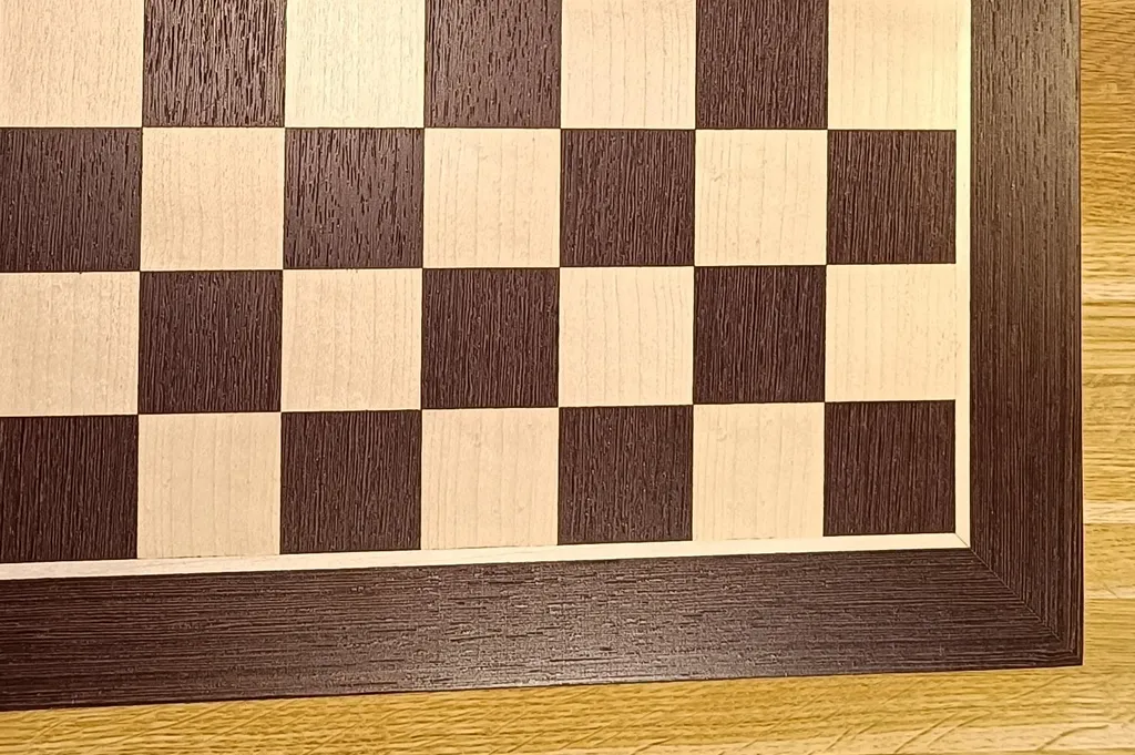Échiquier n° 4 en bois de Wengé et Érable - Plateau de Jeu de Luxe
