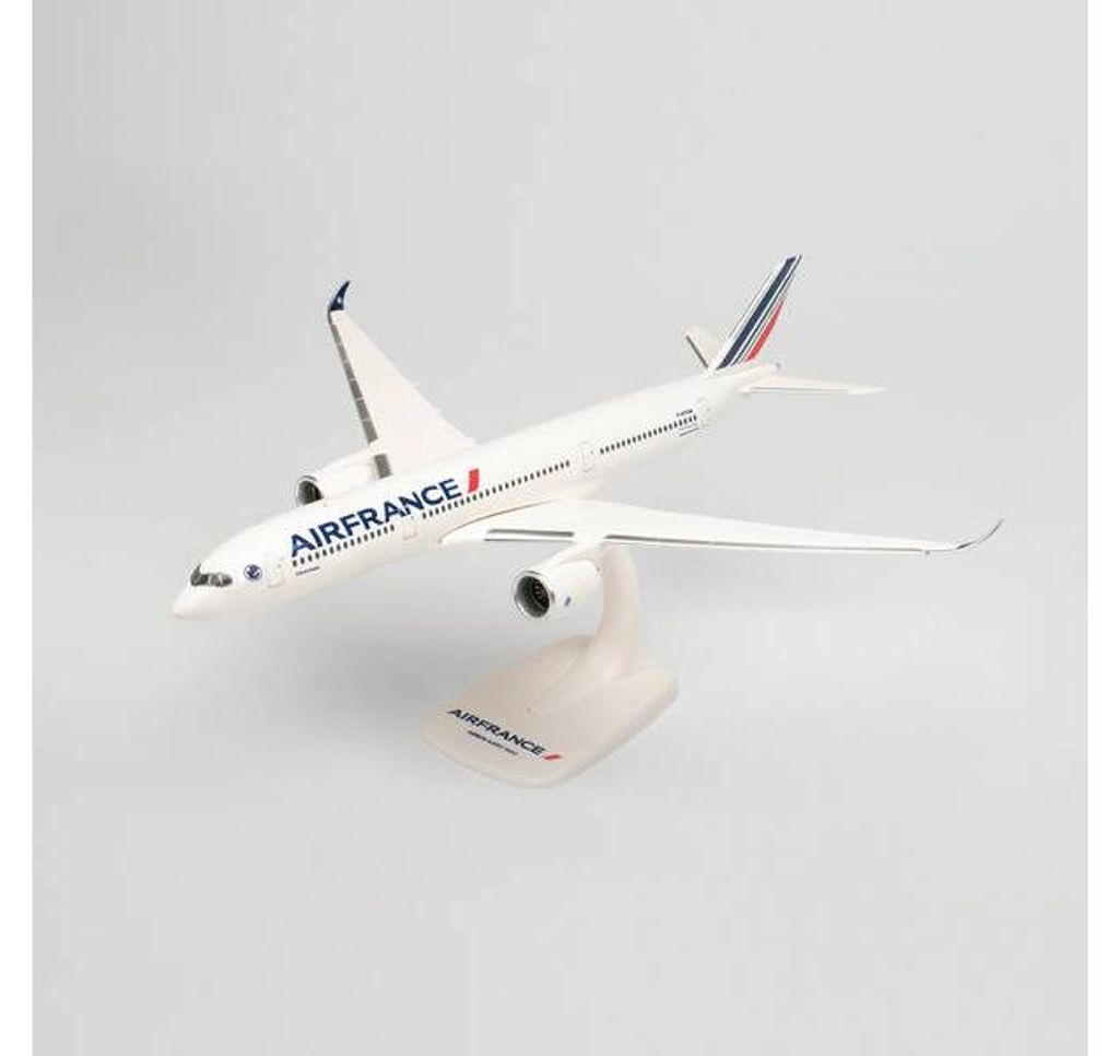 Herpa 612470-001- 1/200 Air France A350-900 - 2021 livery F-HTYM Fort-de-France