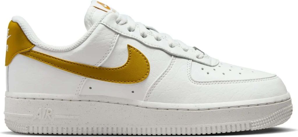 Nike Sneakers DV3808-101 in White color size 40
