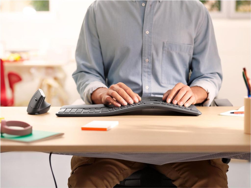 Logitech ERGO K860, Pełnowymiarowy (100%), Bezprzewodowy, Zdjęcie produktu 