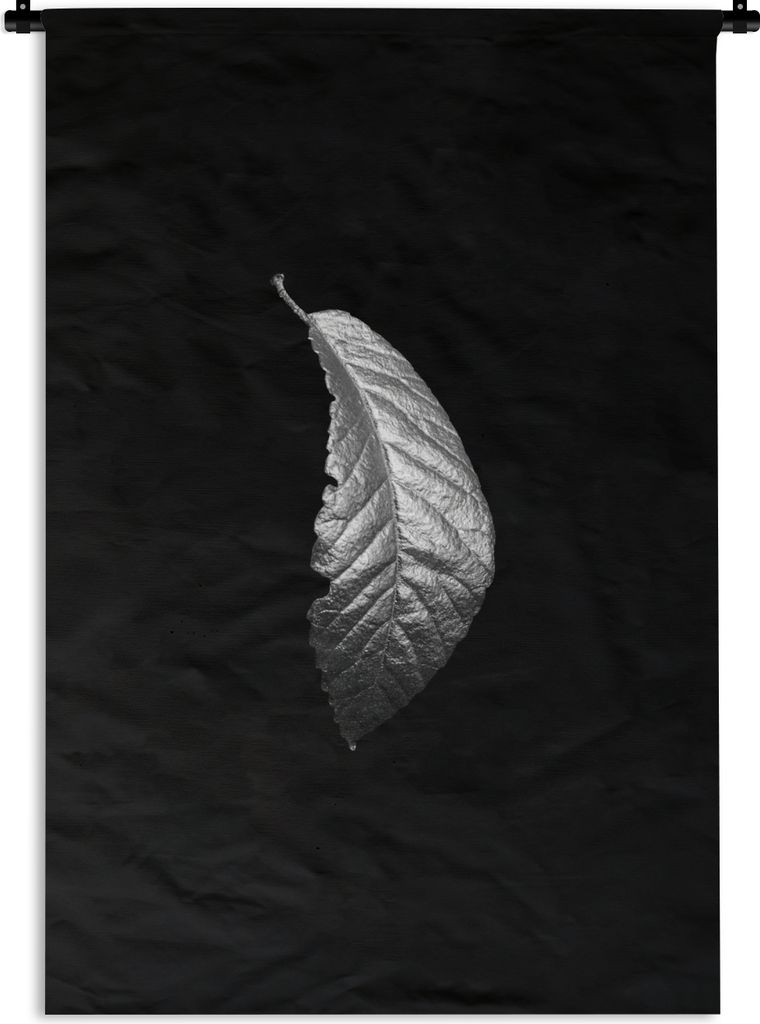 MuchoWow Wandteppich Wandbehang Gebogenes Blatt mit Ausschnitten auf schwarzem Hintergrund - schwarz und weiß 60x90 cm Tapisserie Dekoration Wan...