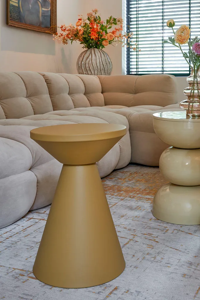 Table d'appoint stable et robuste Jim Mica Decorations Fer Jaune