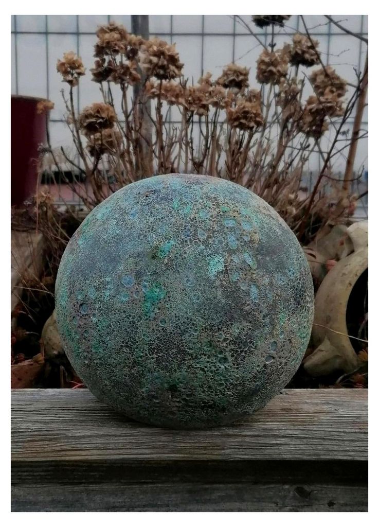 Außergewöhnliche Kugel ø ca. 30 cm aus winterfestem Produktbild 