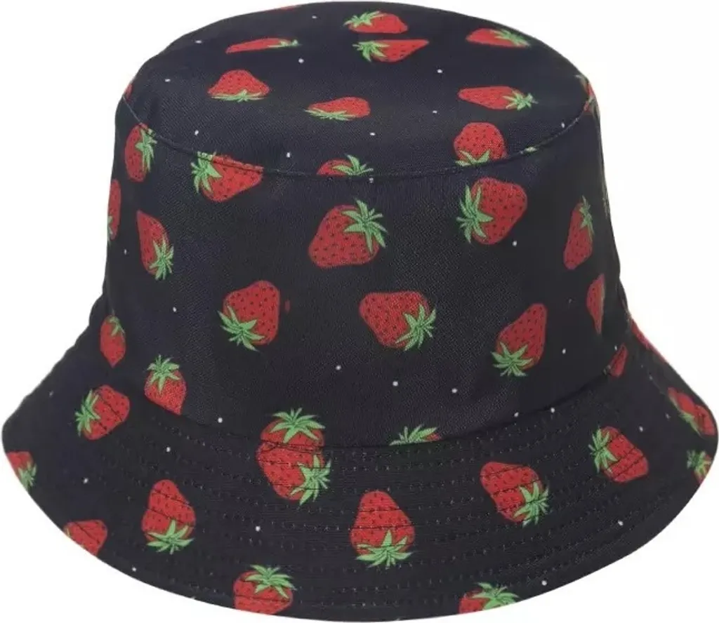 Cappello a Secchiello Strawberries Nero - Moda e Stile KP22923