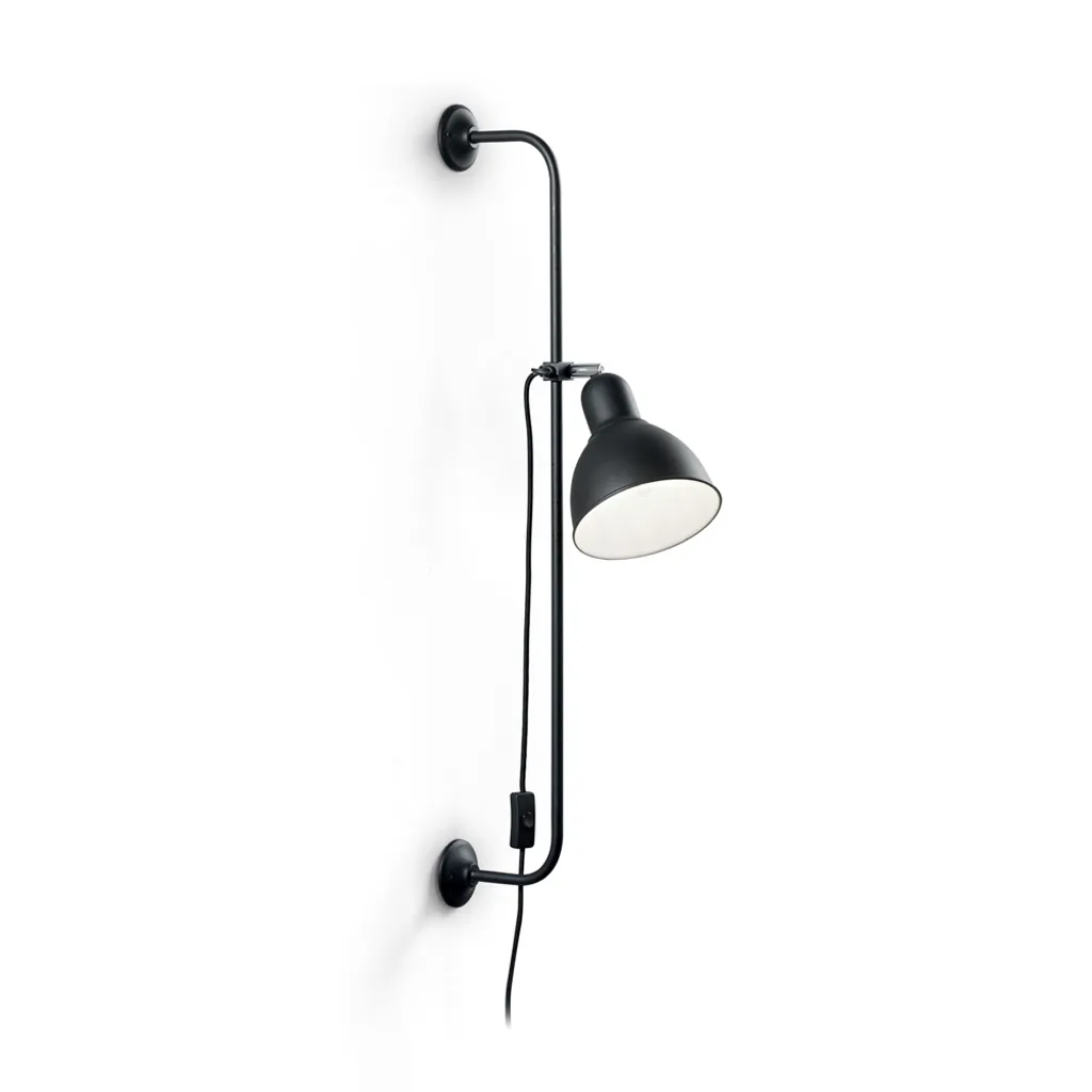 Liseuse murale noire Shower Ideal Lux : finissez-en avec la fatigue visuelle