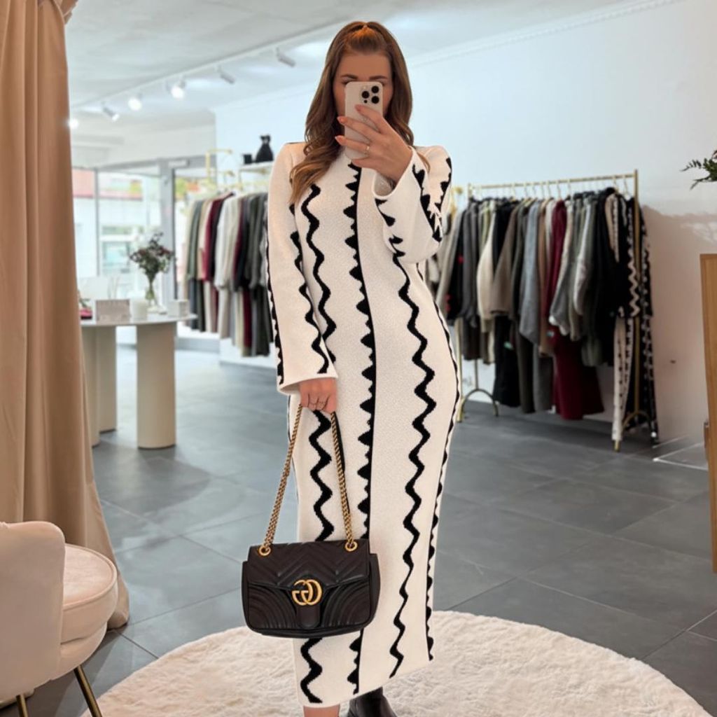 Damen Langes Kleid Valentina Weiß, Onesize (XS-XL), Damenkleid, Kleid mit Muster, Maxikleid, Langarm Kleid, für Frauen Strickkleider, Winterkleid