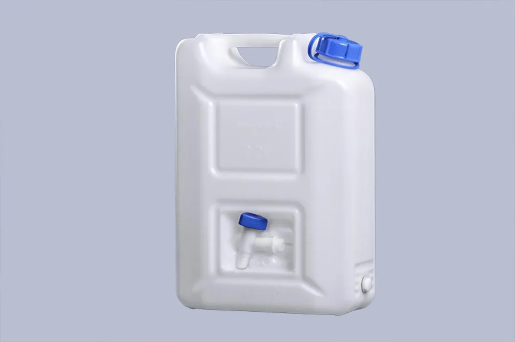 Jerrycan d'eau camping et chantier 20L avec robinet - Format compact