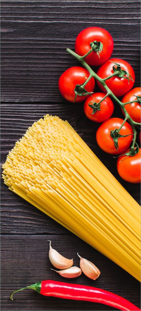 Türtapete Türposter Italienisches Menü mit Spaghetti, Tomaten, Salz und Chilischoten - Größe: 93 x 205 cm