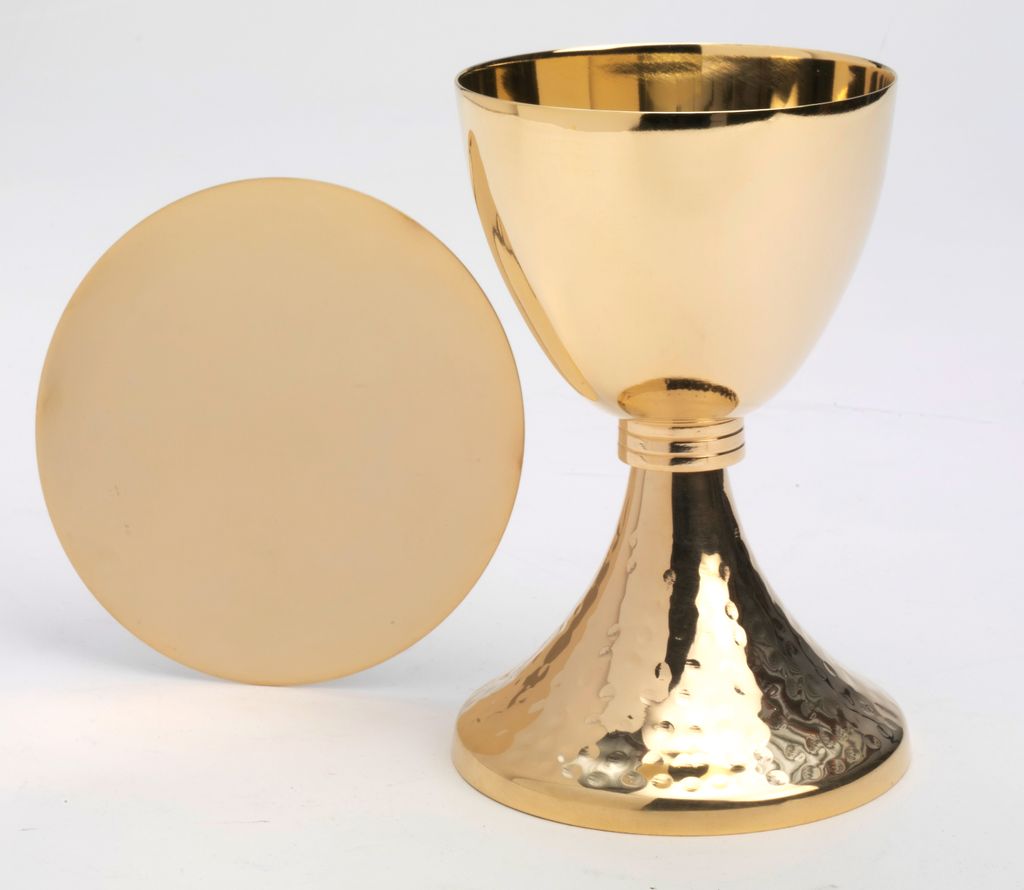 Kelch mit Patene vergoldet (Höhe 19,5 cm)