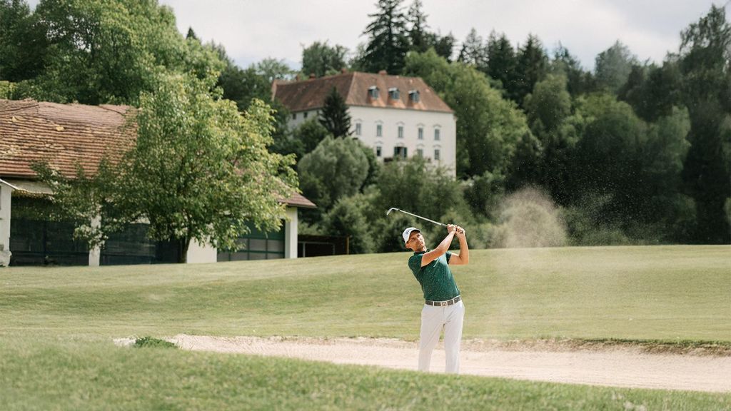 Jochen Schweizer Golfurlaub im Schloss Ernegg für 2 (2 Nächte); Erlebnis verschenken oder selbst erleben; Gutschein gültig für 2 Personen