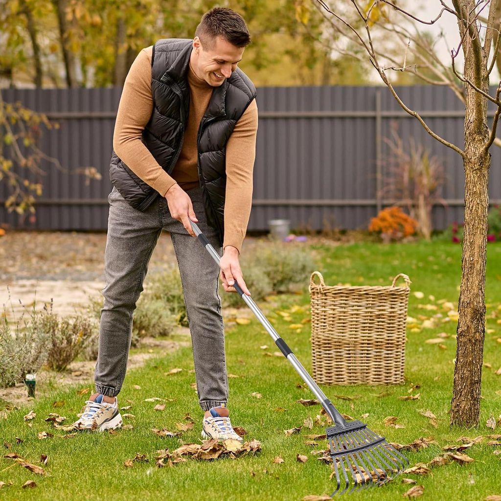 Verstellbare Edelstahlbesenrechen mit Antirutschhandschuhen - Gartenbesen mit Klauen und flexibler Länge