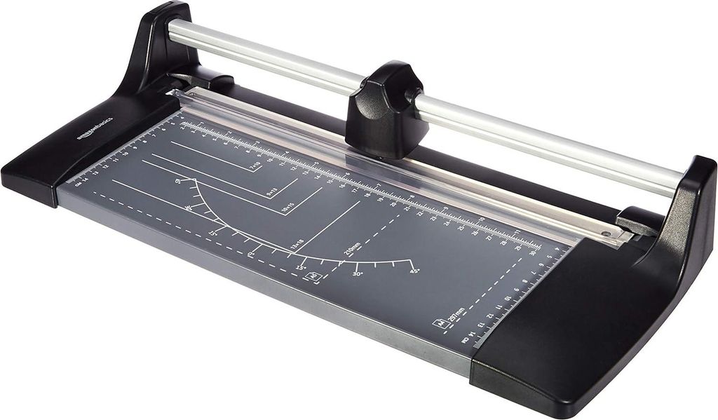 Rolsnijmaschine für Papier A4 - Schneidemaschine von Amazon Basics mit Sicherheitsverriegelung