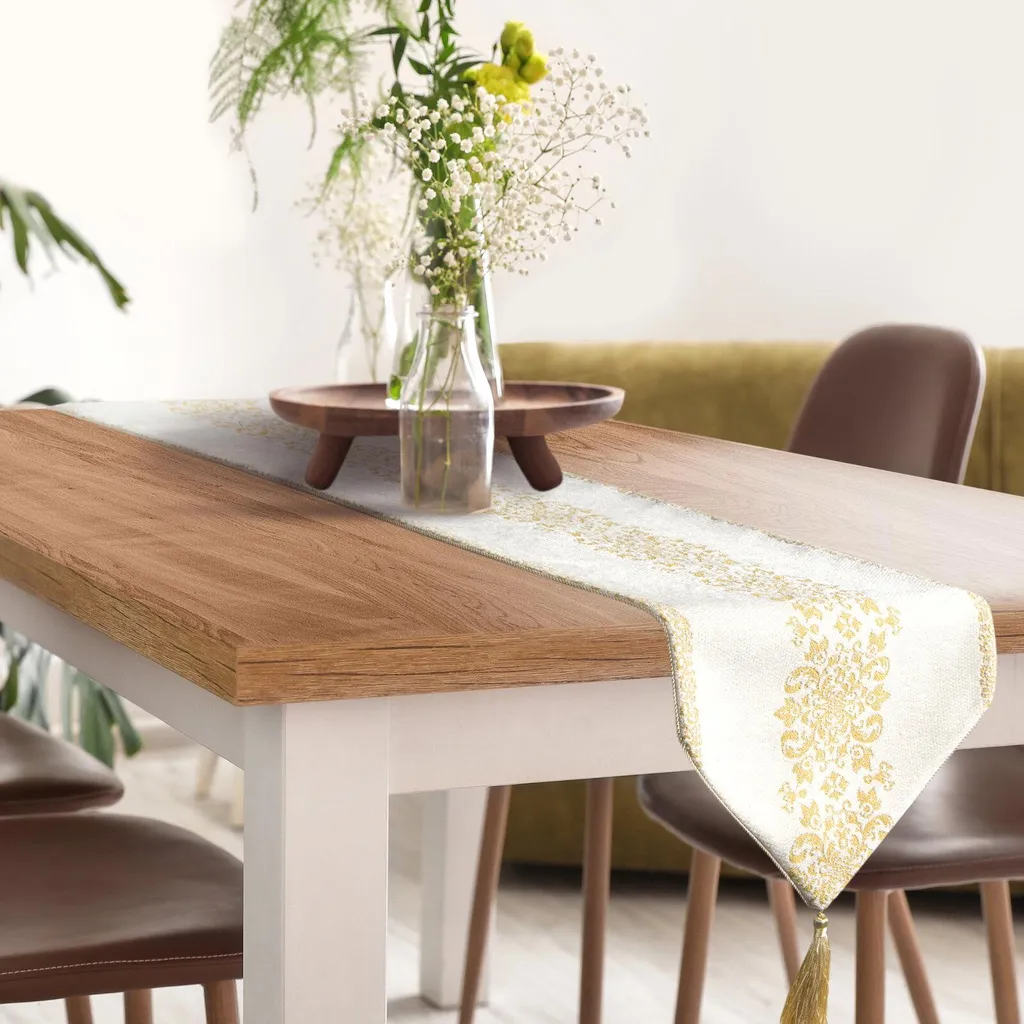 Chemin de table blanc stylé 30 x 180 cm pour décoration de table chic